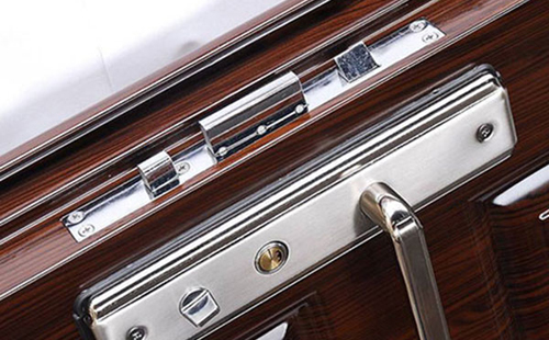 龙海24小时上门开锁公司